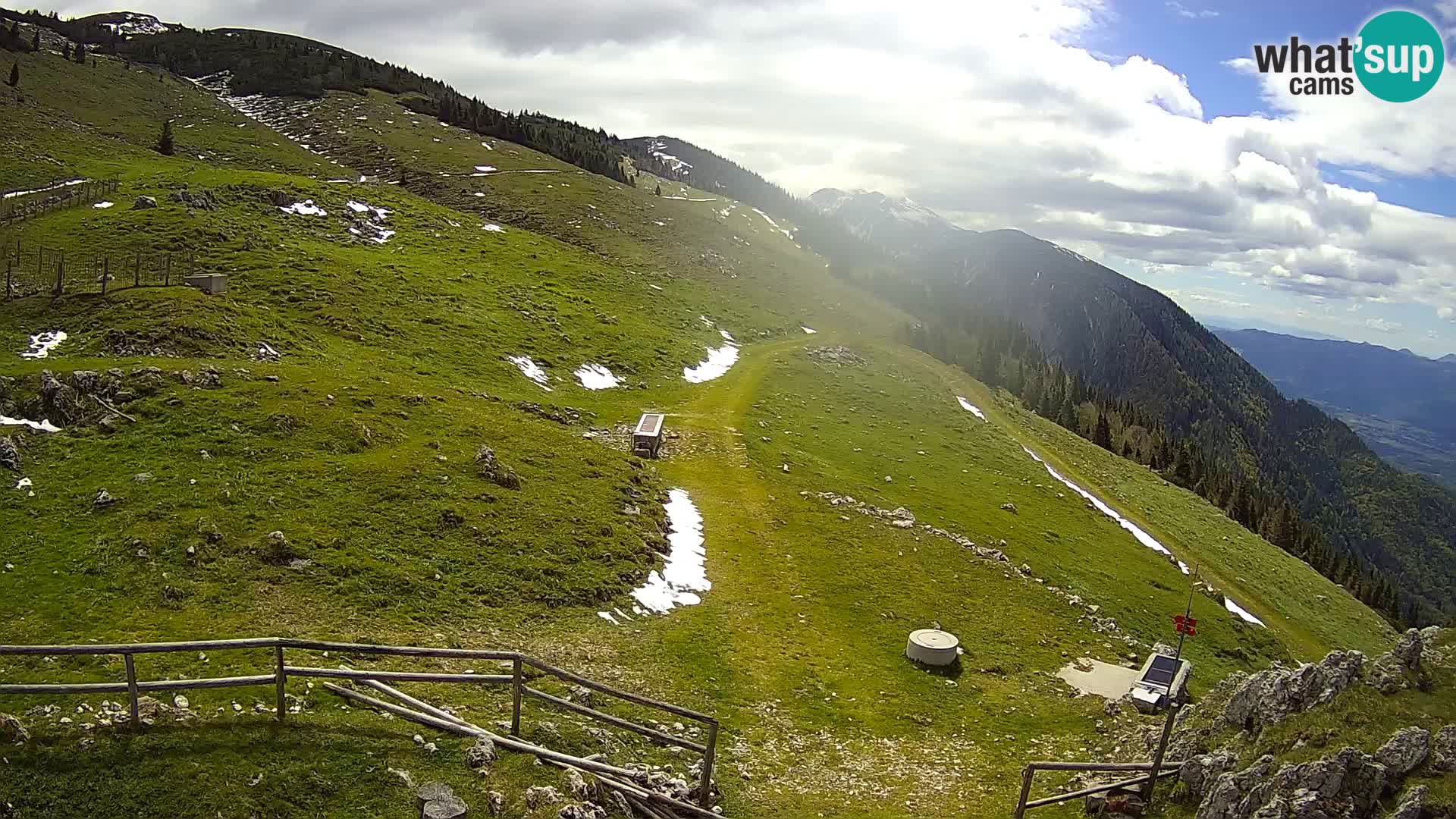 Struška nad Jesenicami spletna kamera planina Svečica (Belška planina) – Karavanke