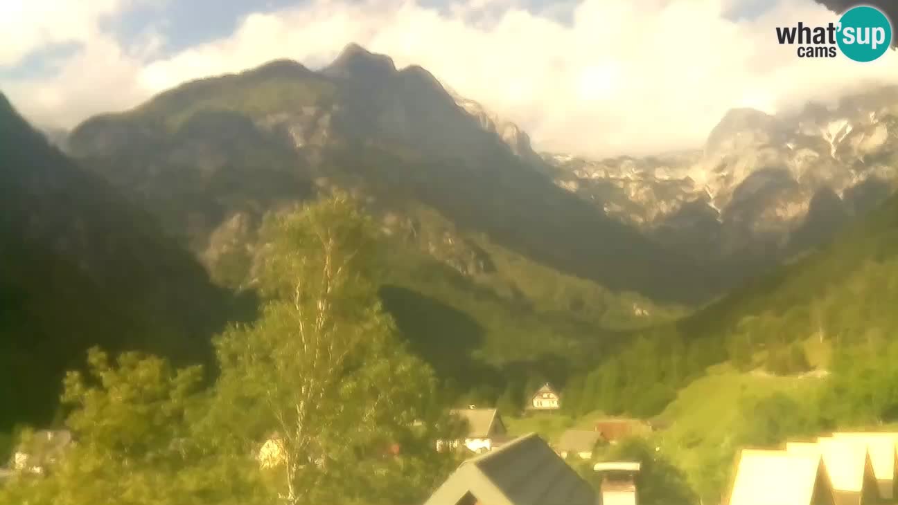 Webcam Trenta – Vista su Šplevt, Pihavec e Prisojnika