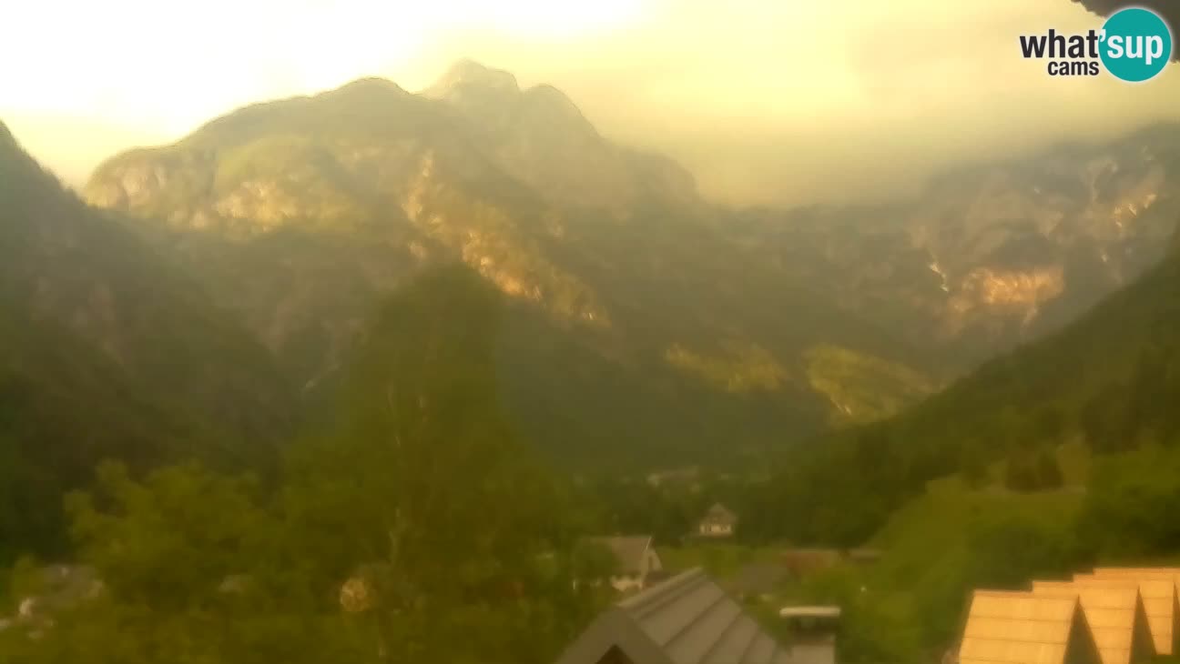 Webcam Trenta – Vista su Šplevt, Pihavec e Prisojnika