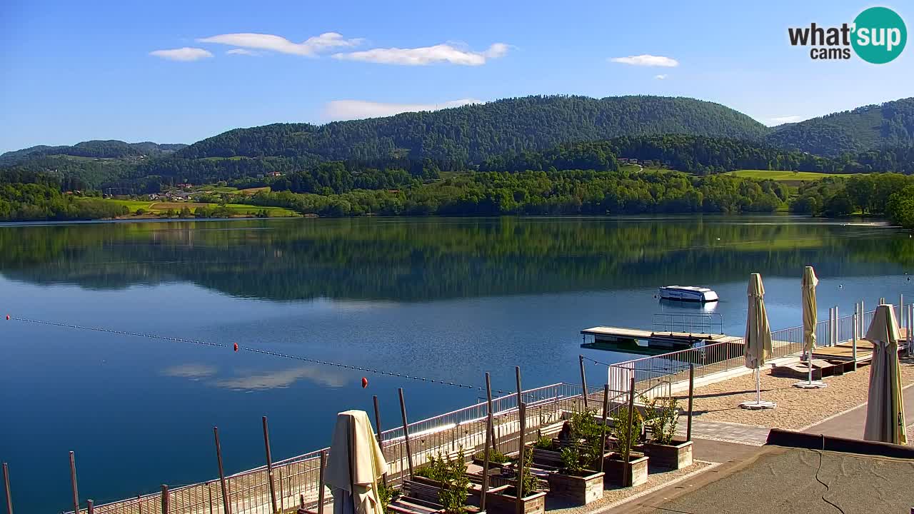 Spletna kamera Velenjsko jezero – Pogled v živo z Velenjske plaže