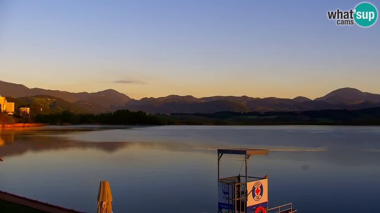 Web kamera Velenjsko jezero – Plaža Velenje uživo