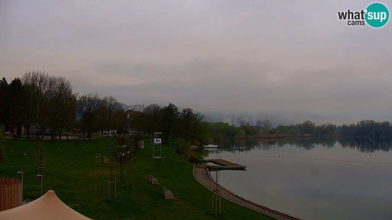 Web kamera Velenjsko jezero – Plaža Velenje uživo