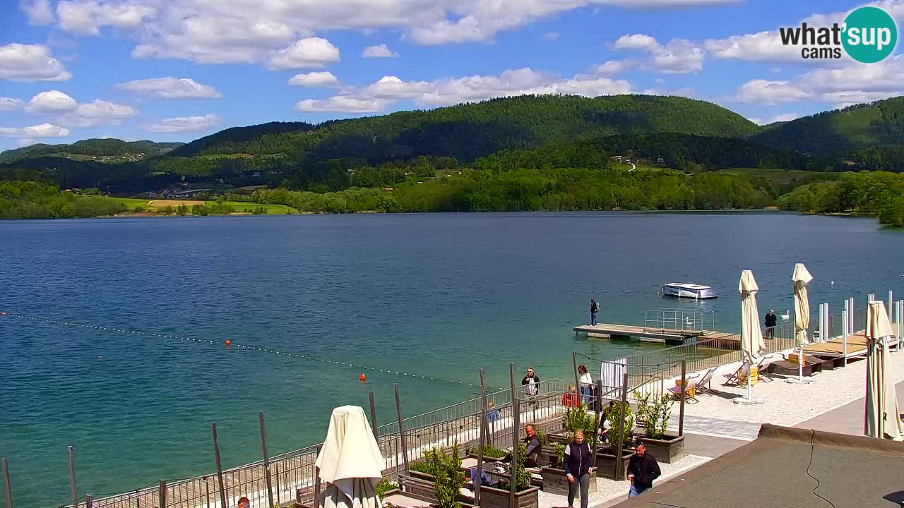 Spletna kamera Velenjsko jezero – Pogled v živo z Velenjske plaže
