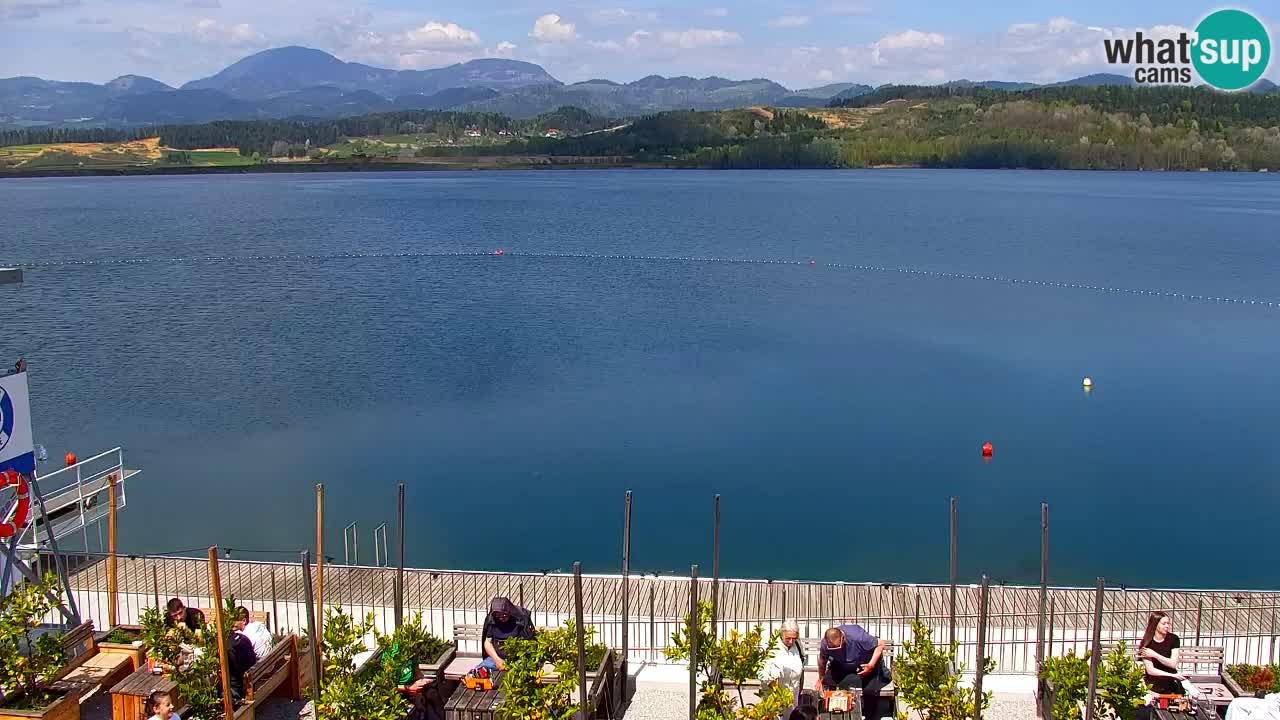 Spletna kamera Velenjsko jezero – Pogled v živo z Velenjske plaže