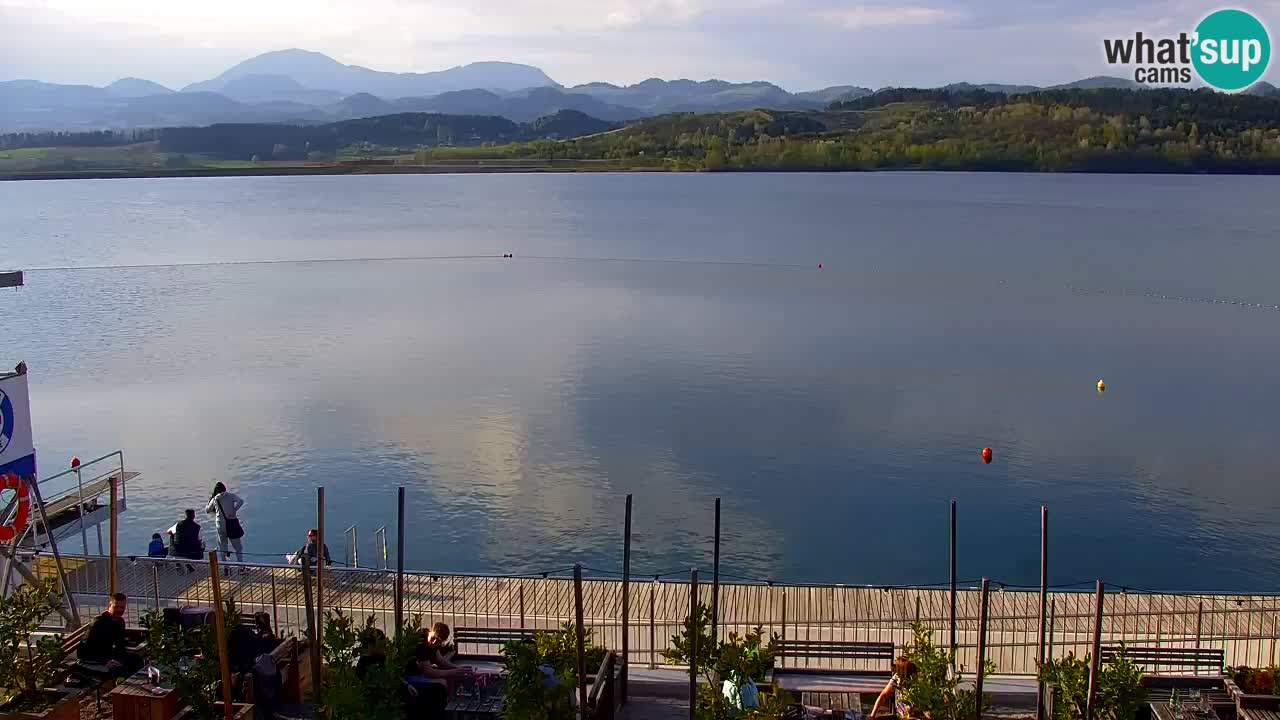 Web kamera Velenjsko jezero – Plaža Velenje uživo