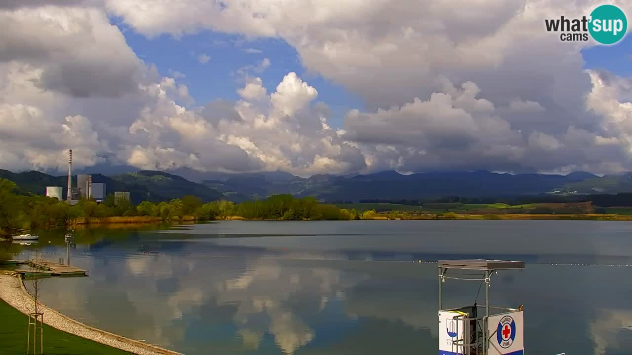 Web kamera Velenjsko jezero – Plaža Velenje uživo