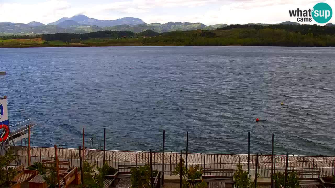 Velenje Lake Webcam – Live from Velenje Beach