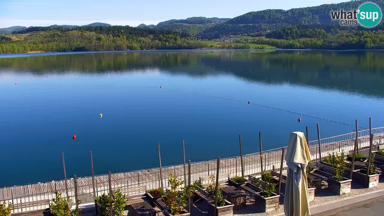 Spletna kamera Velenjsko jezero – Pogled v živo z Velenjske plaže