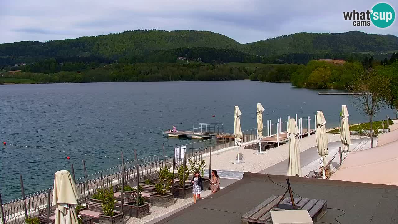Spletna kamera Velenjsko jezero – Pogled v živo z Velenjske plaže