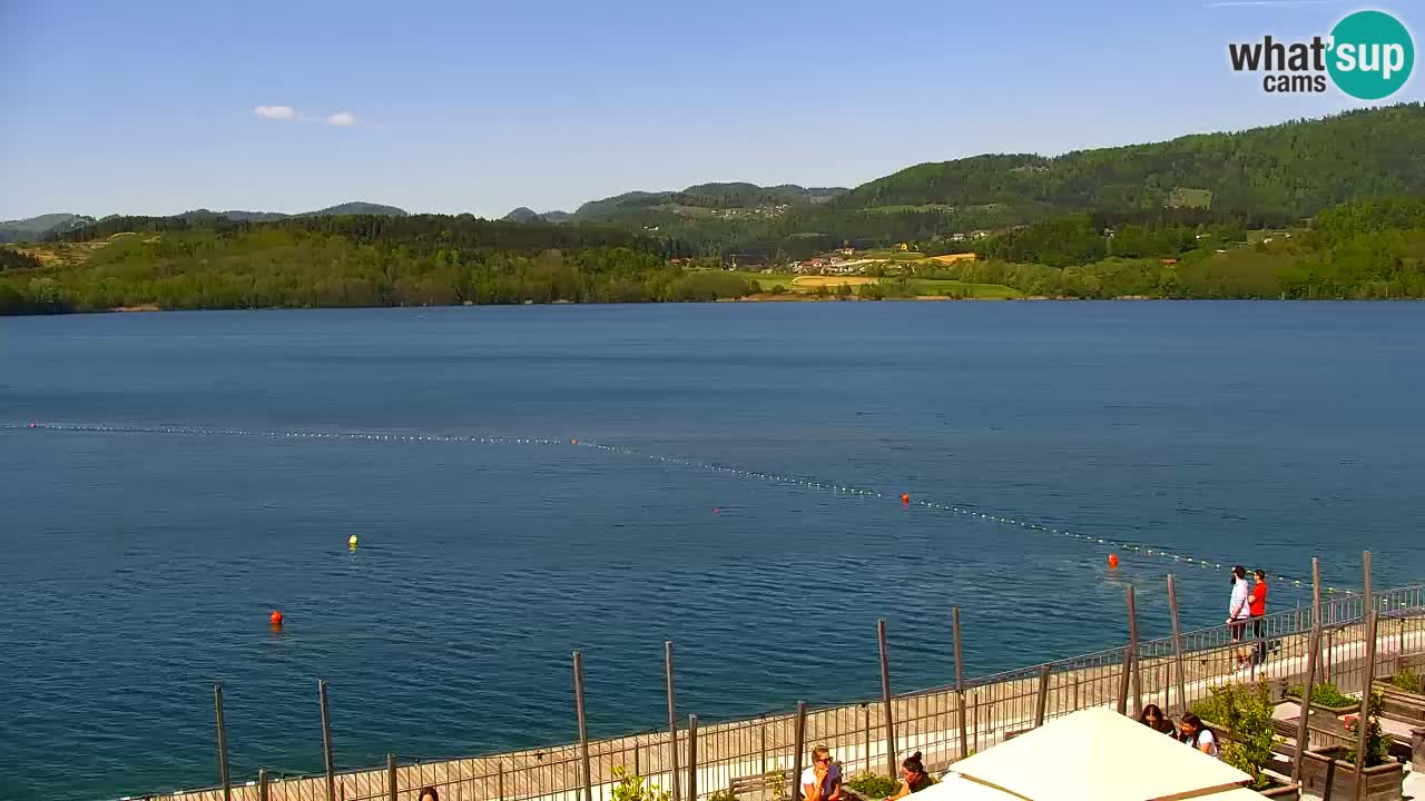 Spletna kamera Velenjsko jezero – Pogled v živo z Velenjske plaže