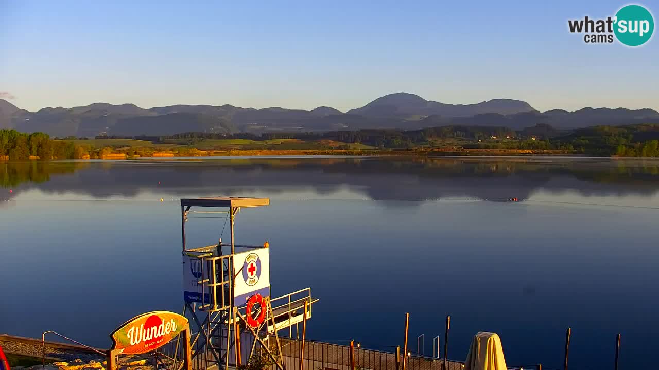 Web kamera Velenjsko jezero – Plaža Velenje uživo