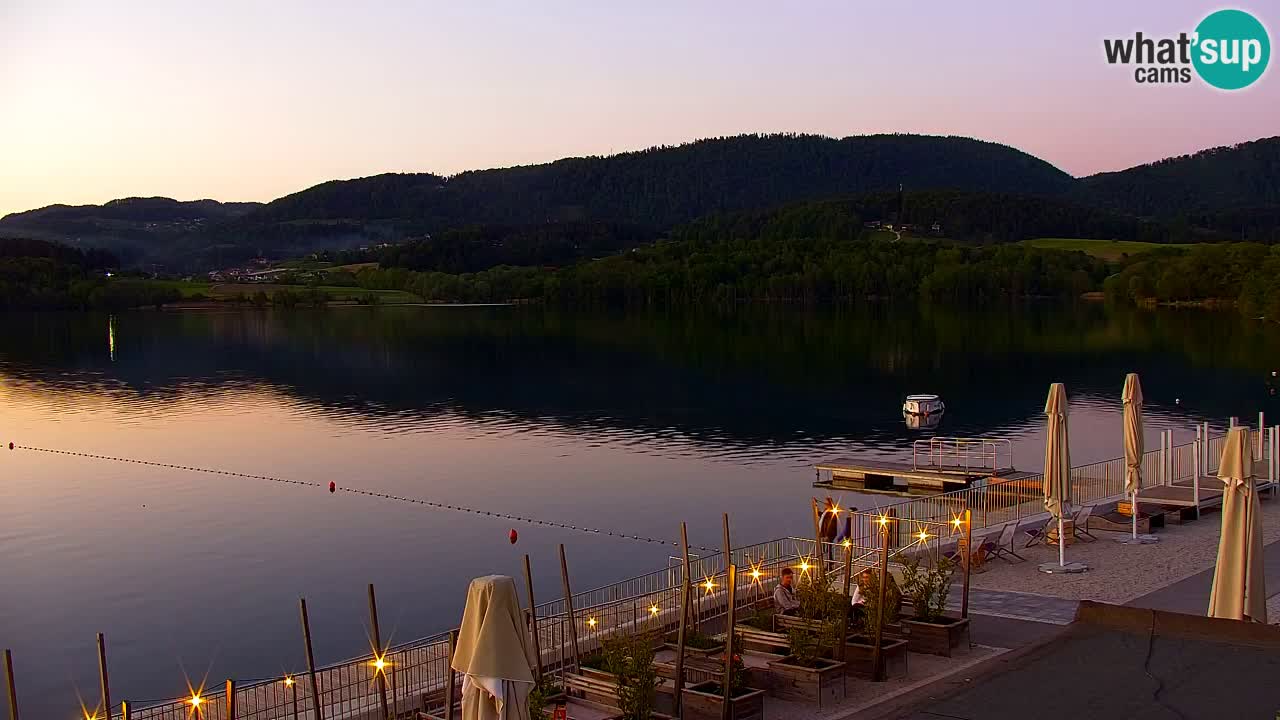 Spletna kamera Velenjsko jezero – Pogled v živo z Velenjske plaže