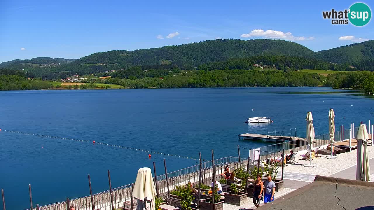 Spletna kamera Velenjsko jezero – Pogled v živo z Velenjske plaže