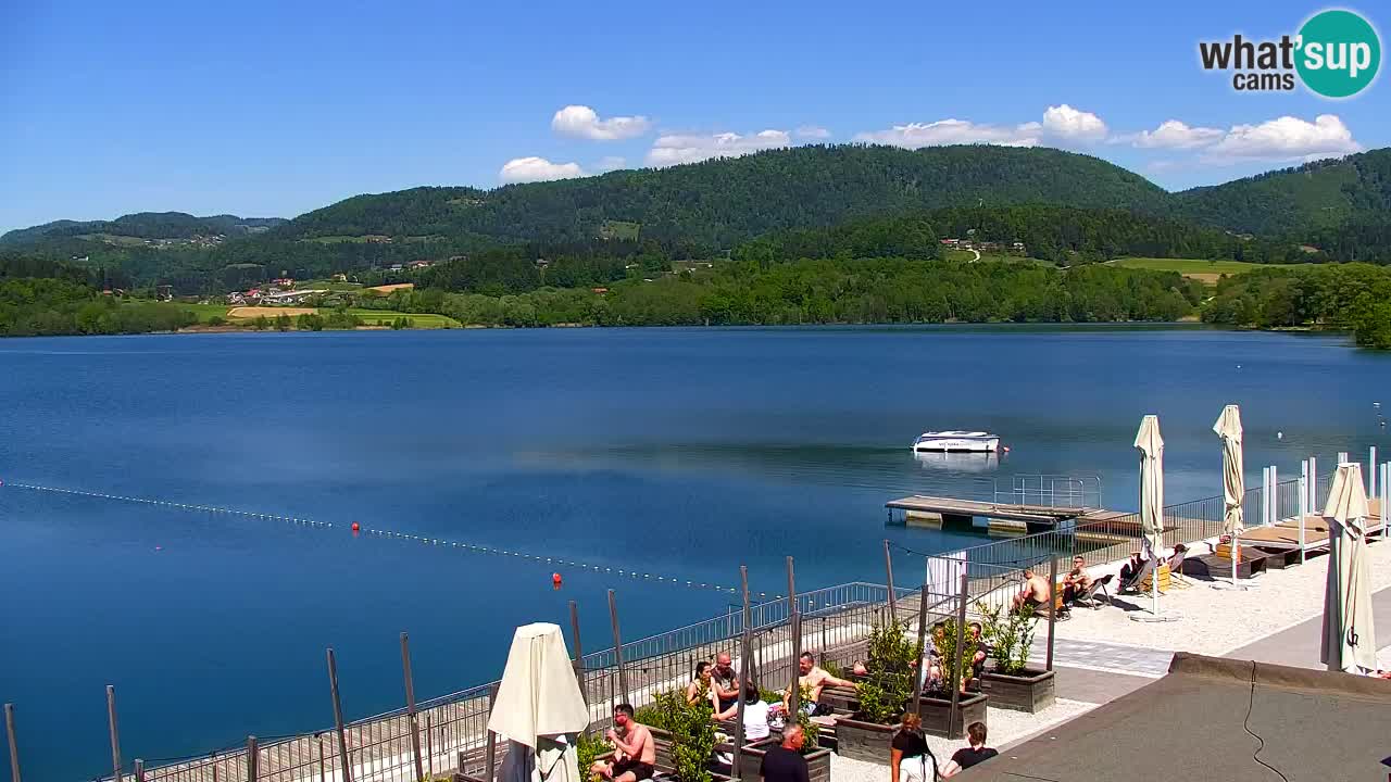 Spletna kamera Velenjsko jezero – Pogled v živo z Velenjske plaže