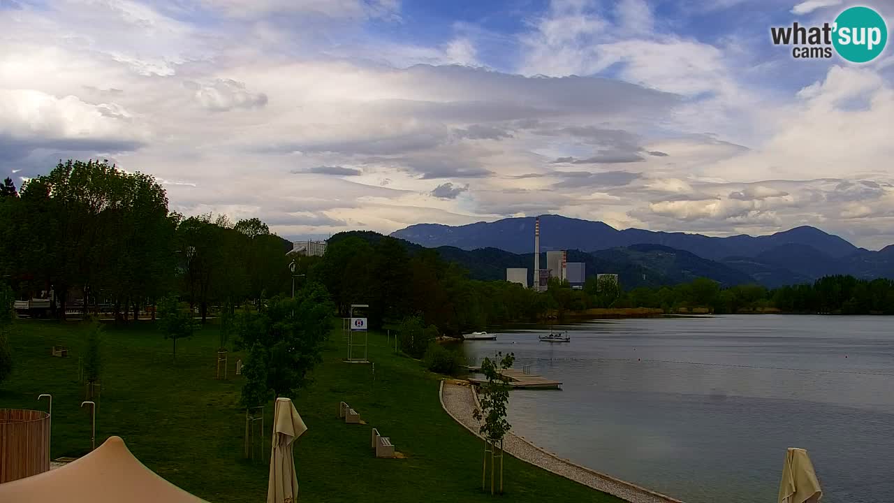 Web kamera Velenjsko jezero – Plaža Velenje uživo
