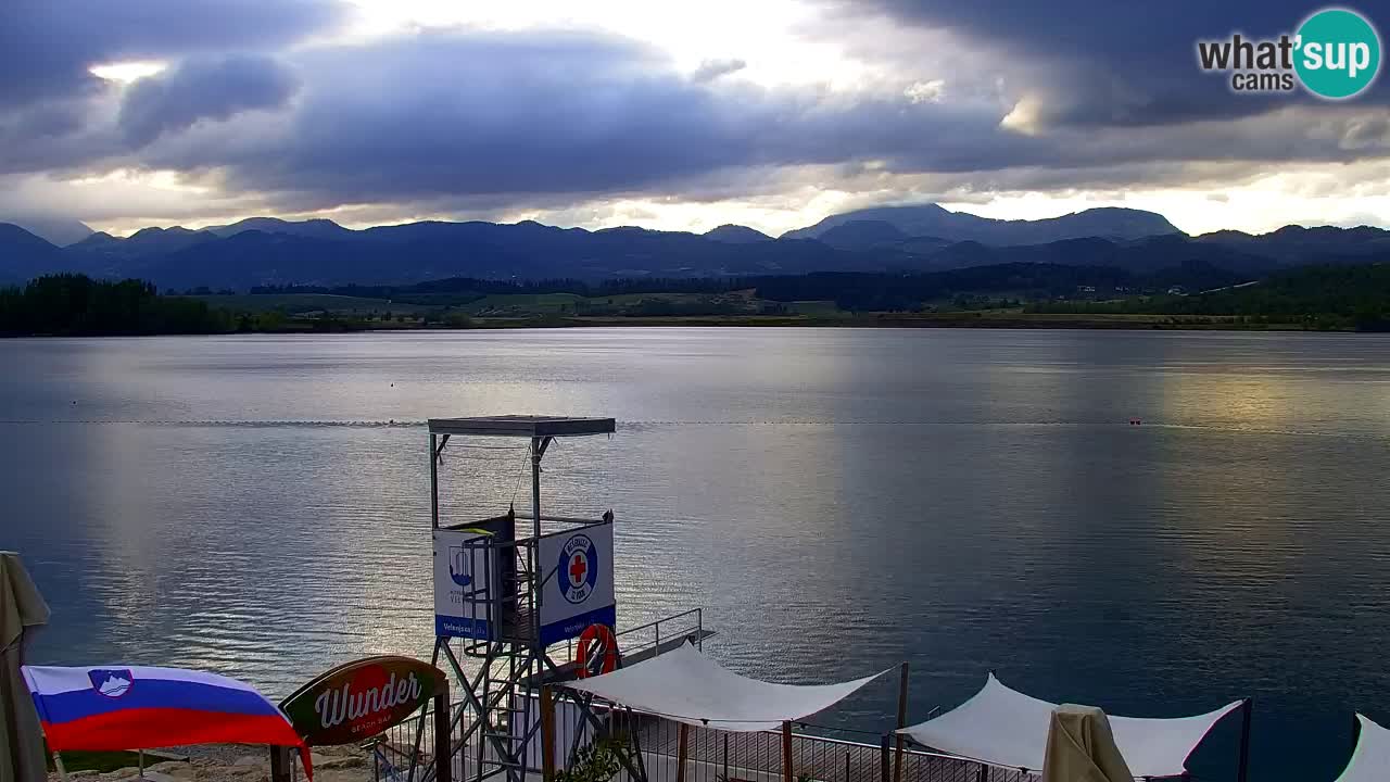 Velenje Lake Webcam – Live from Velenje Beach