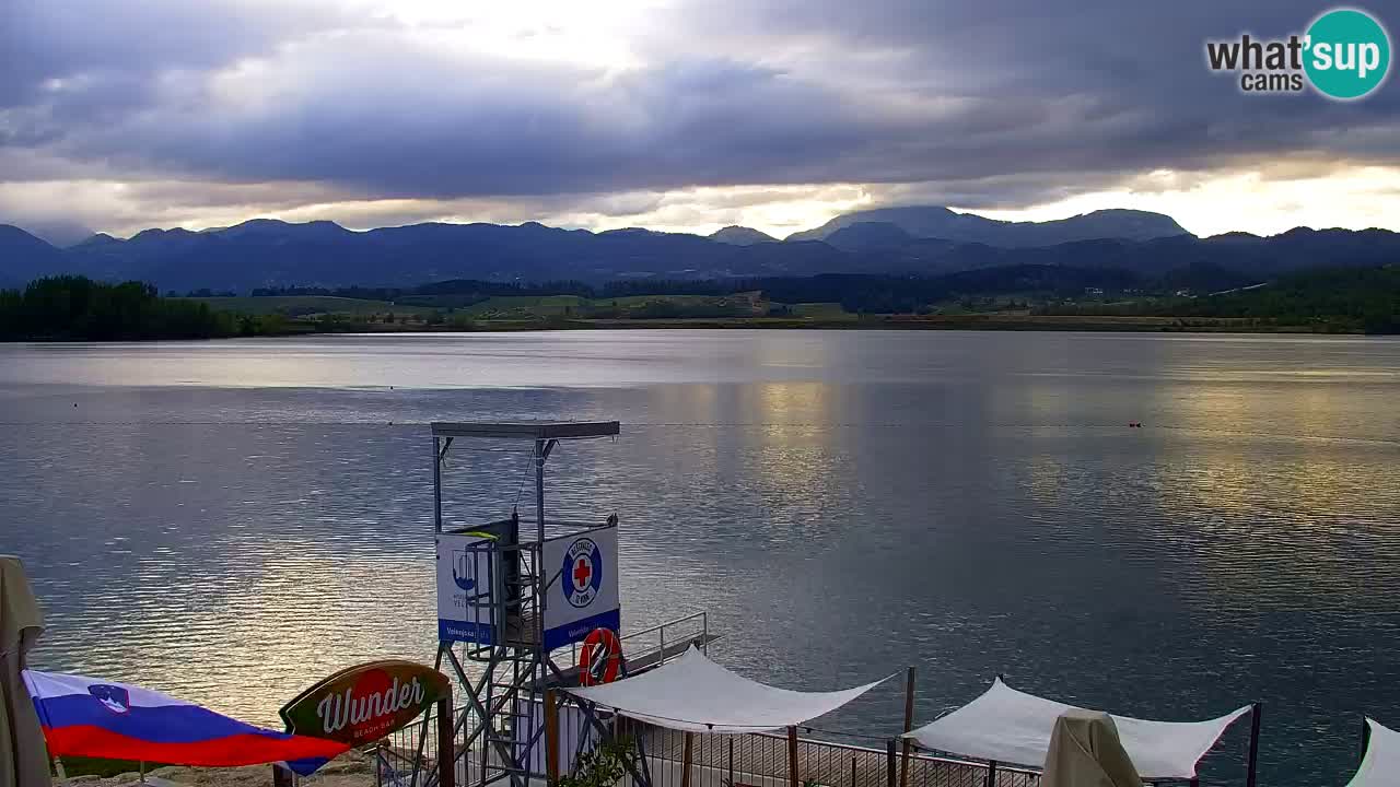 Velenje Lake Webcam – Live from Velenje Beach