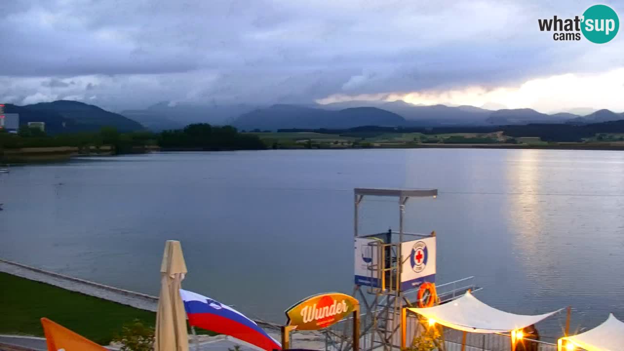 Web kamera Velenjsko jezero – Plaža Velenje uživo