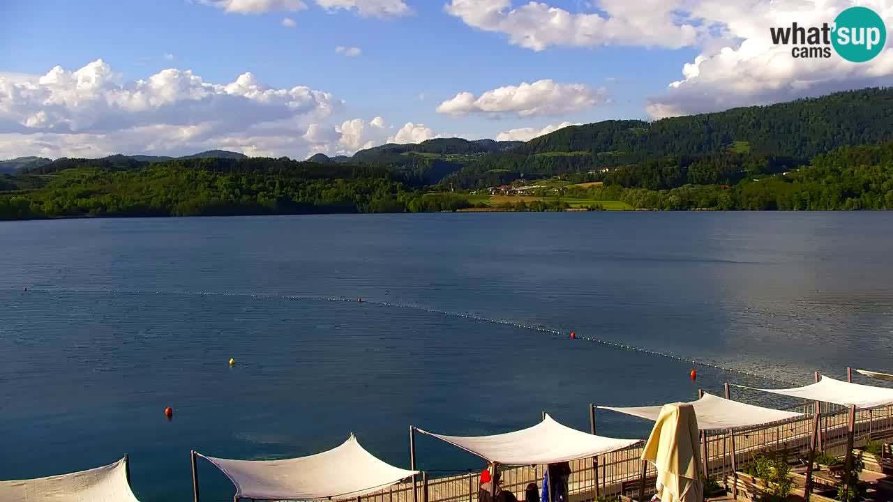 Spletna kamera Velenjsko jezero – Pogled v živo z Velenjske plaže