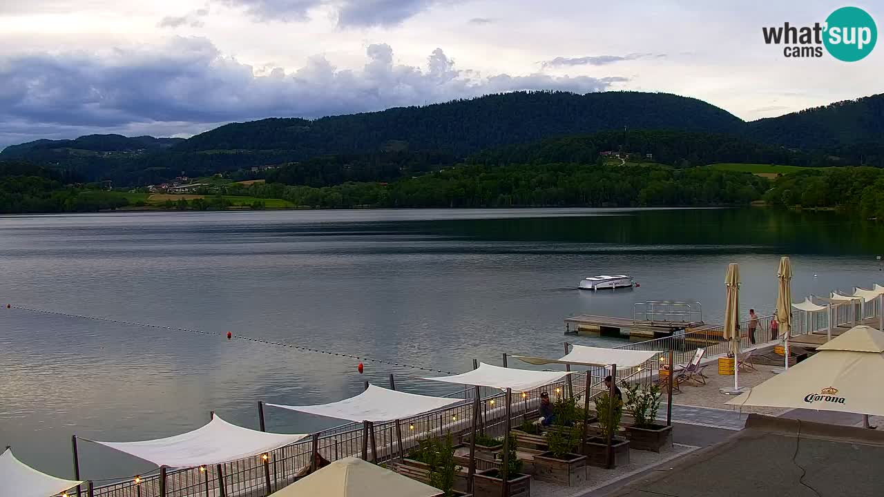 Spletna kamera Velenjsko jezero – Pogled v živo z Velenjske plaže