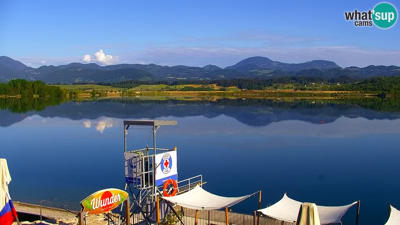 Spletna kamera Velenjsko jezero – Pogled v živo z Velenjske plaže