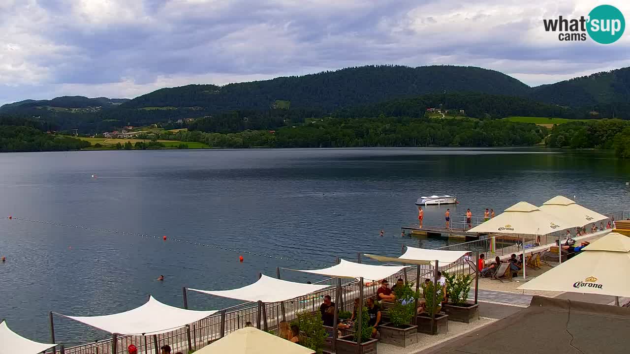 Spletna kamera Velenjsko jezero – Pogled v živo z Velenjske plaže