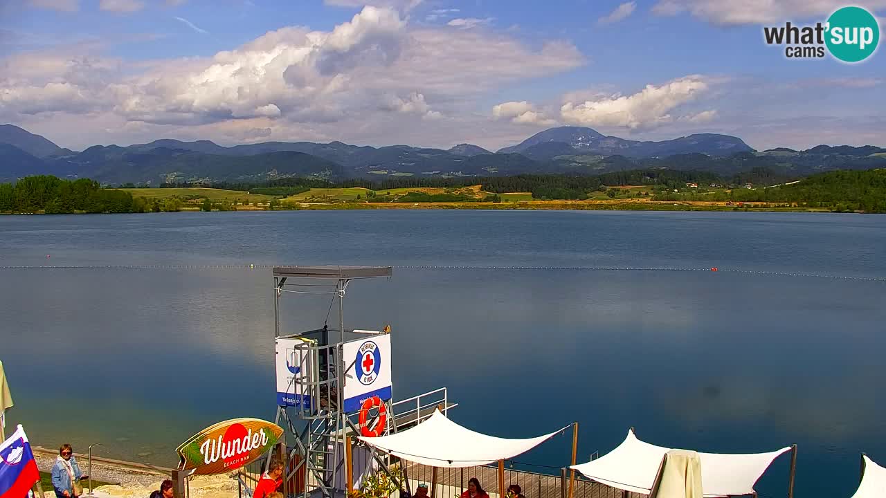 Spletna kamera Velenjsko jezero – Pogled v živo z Velenjske plaže