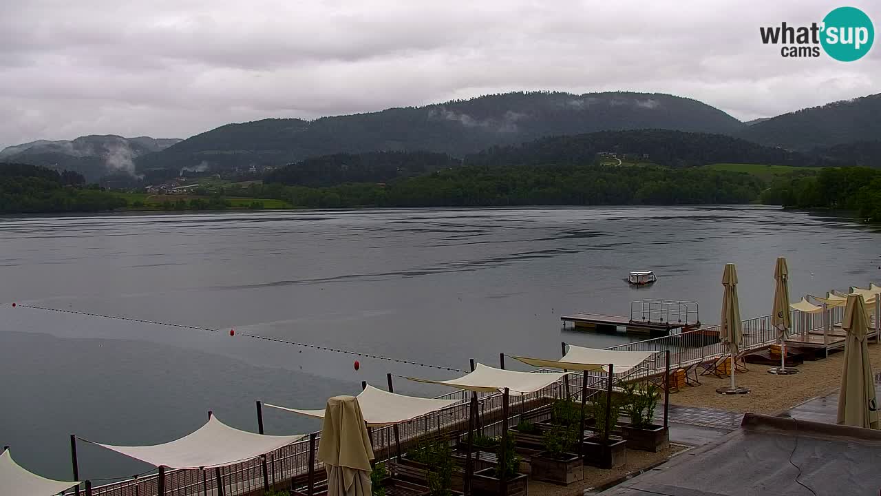 Spletna kamera Velenjsko jezero – Pogled v živo z Velenjske plaže