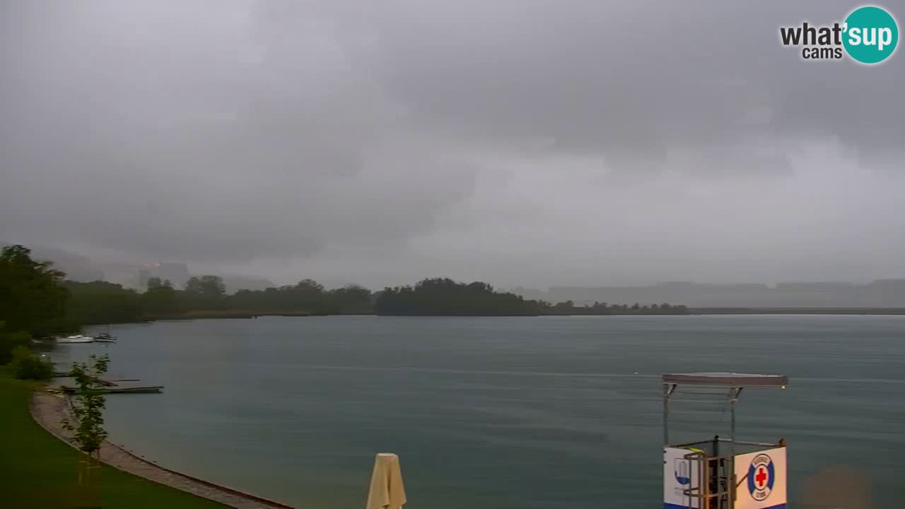 Web kamera Velenjsko jezero – Plaža Velenje uživo