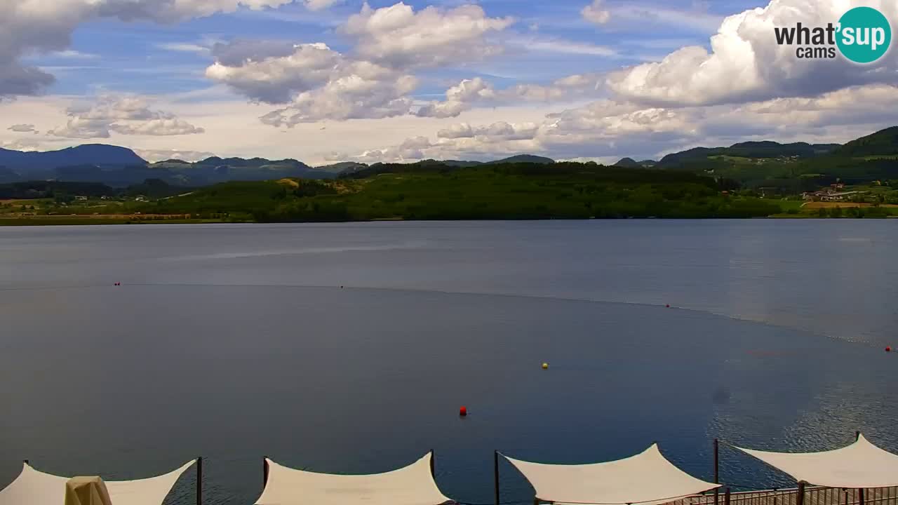 Spletna kamera Velenjsko jezero – Pogled v živo z Velenjske plaže