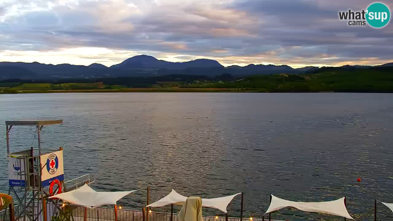 Velenje Lake Webcam – Live from Velenje Beach