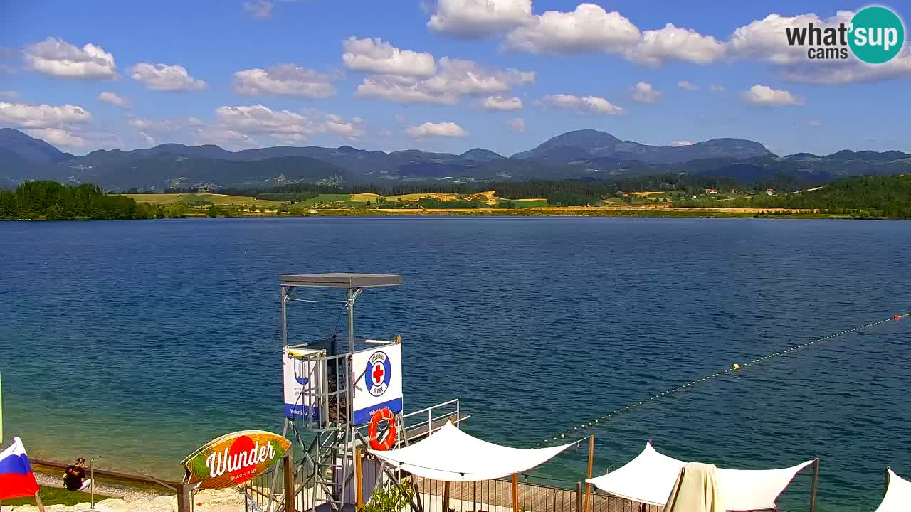 Spletna kamera Velenjsko jezero – Pogled v živo z Velenjske plaže