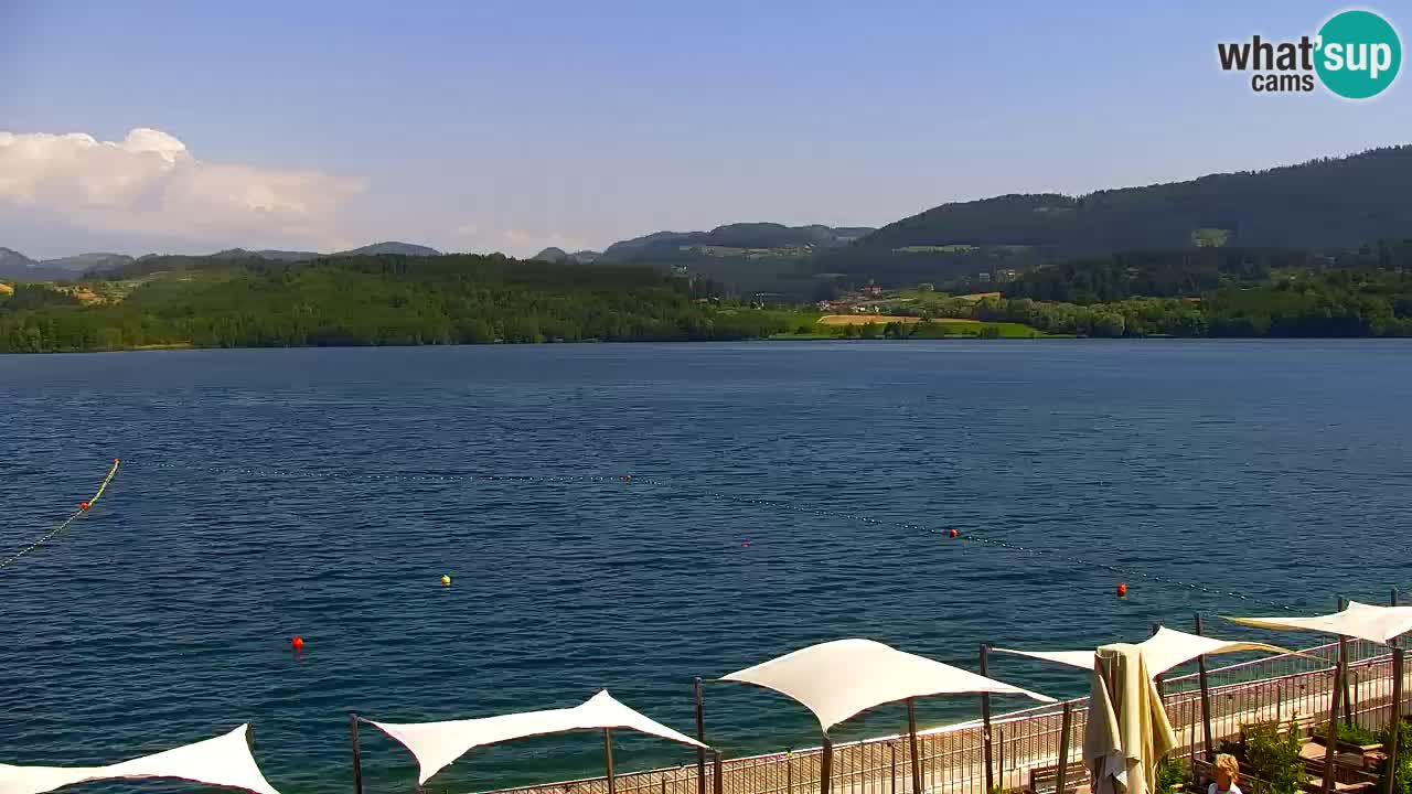Spletna kamera Velenjsko jezero – Pogled v živo z Velenjske plaže