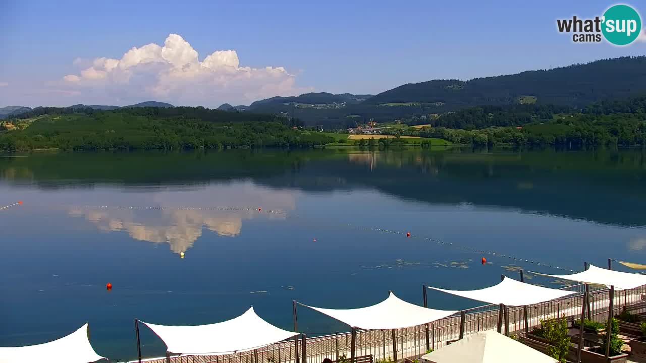 Spletna kamera Velenjsko jezero – Pogled v živo z Velenjske plaže