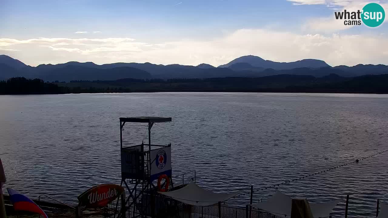Velenje Lake Webcam – Live from Velenje Beach