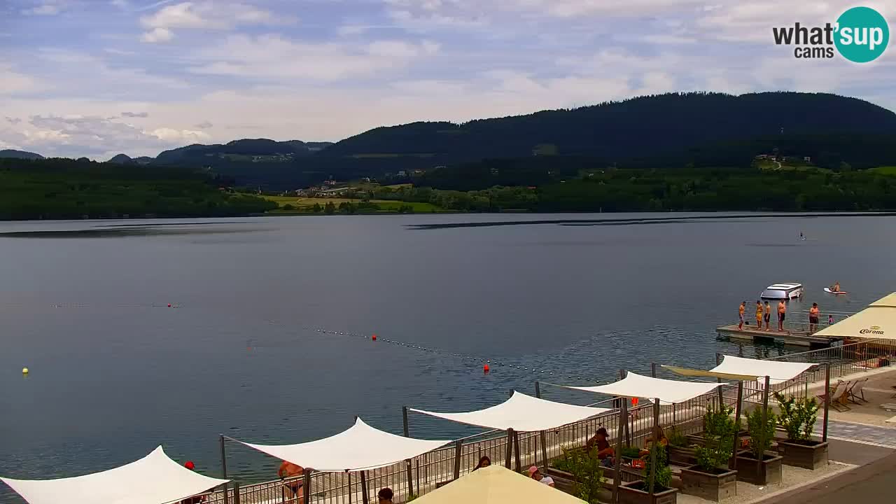 Spletna kamera Velenjsko jezero – Pogled v živo z Velenjske plaže