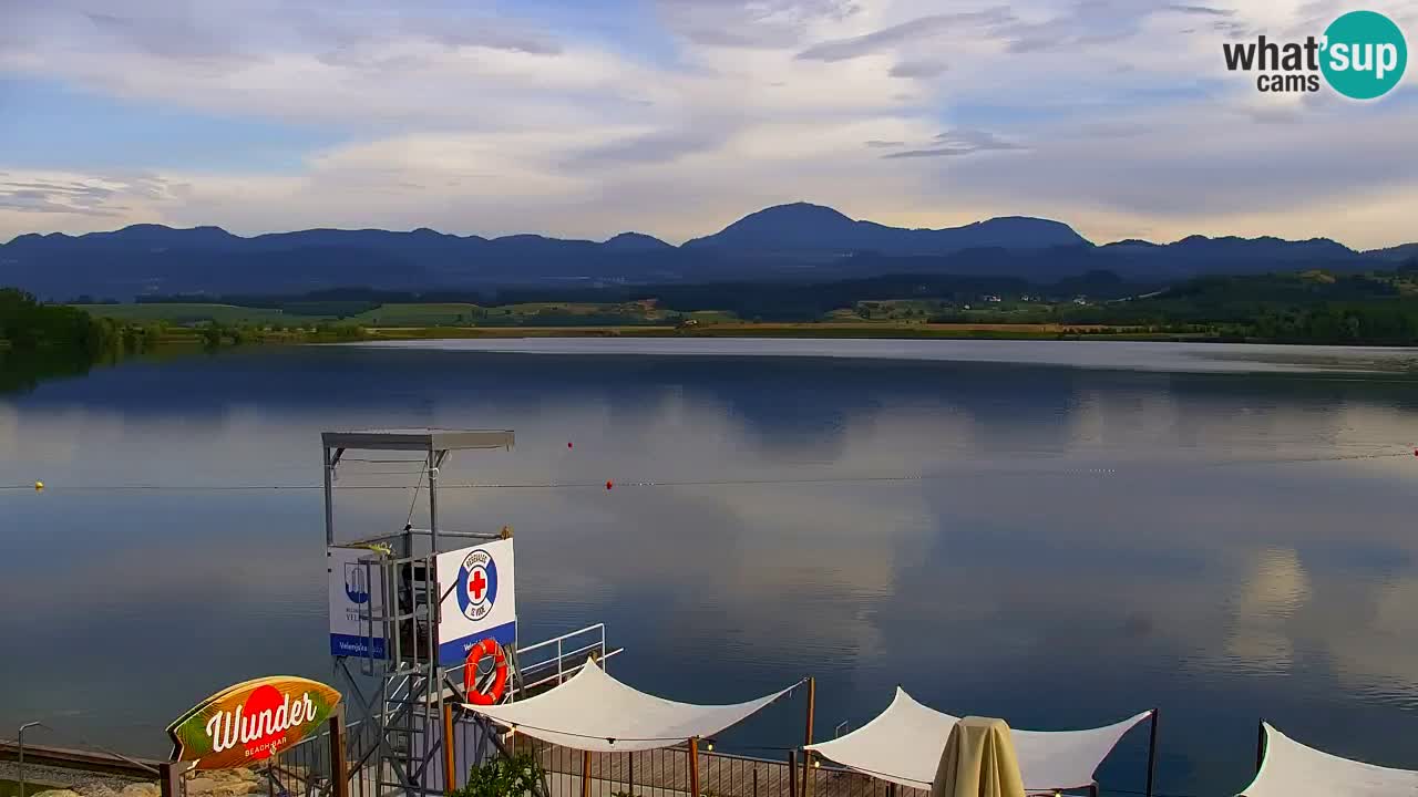 Web kamera Velenjsko jezero – Plaža Velenje uživo