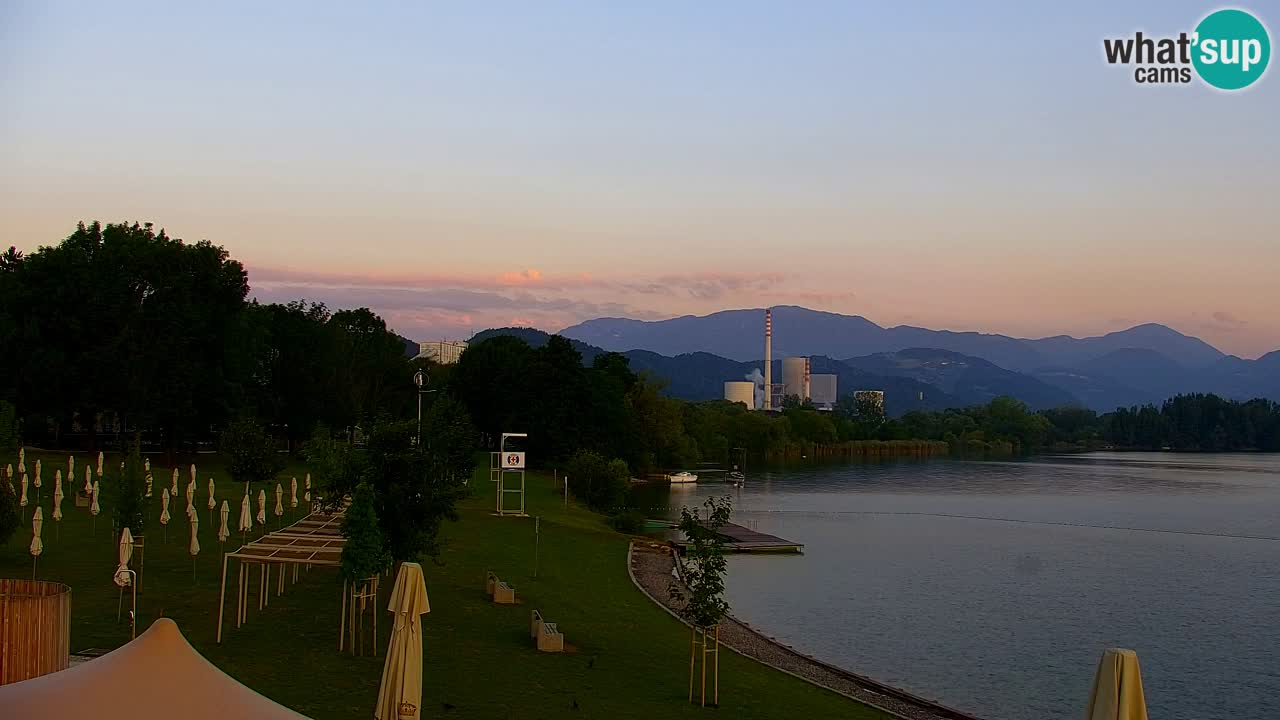 Web kamera Velenjsko jezero – Plaža Velenje uživo