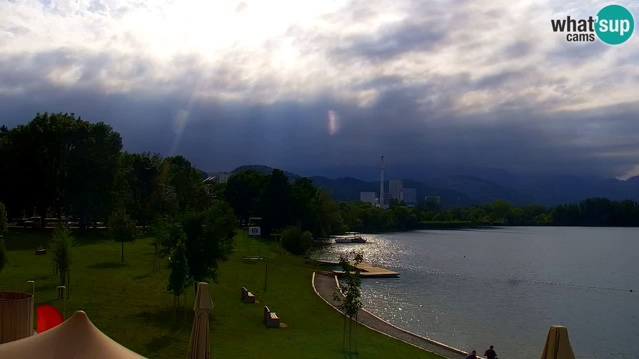 Velenje Lake Webcam – Live from Velenje Beach