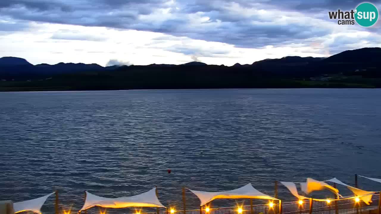 Web kamera Velenjsko jezero – Plaža Velenje uživo