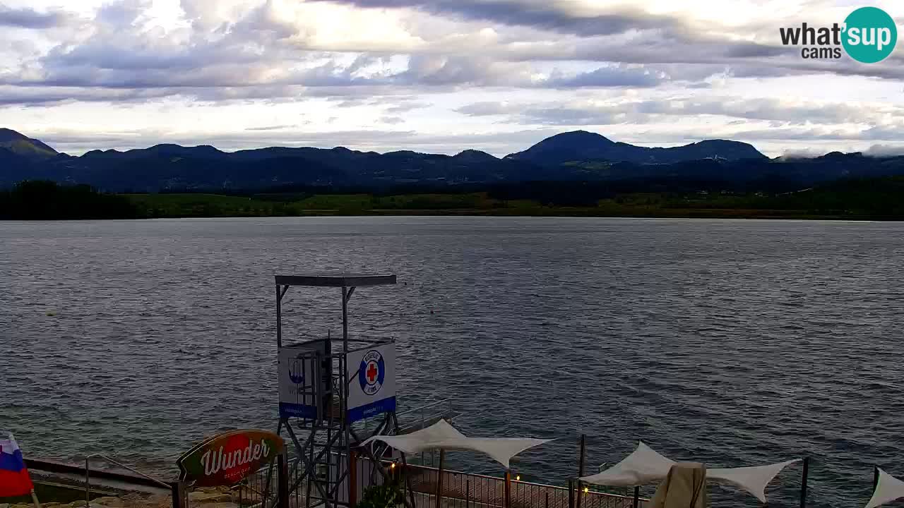 Web kamera Velenjsko jezero – Plaža Velenje uživo