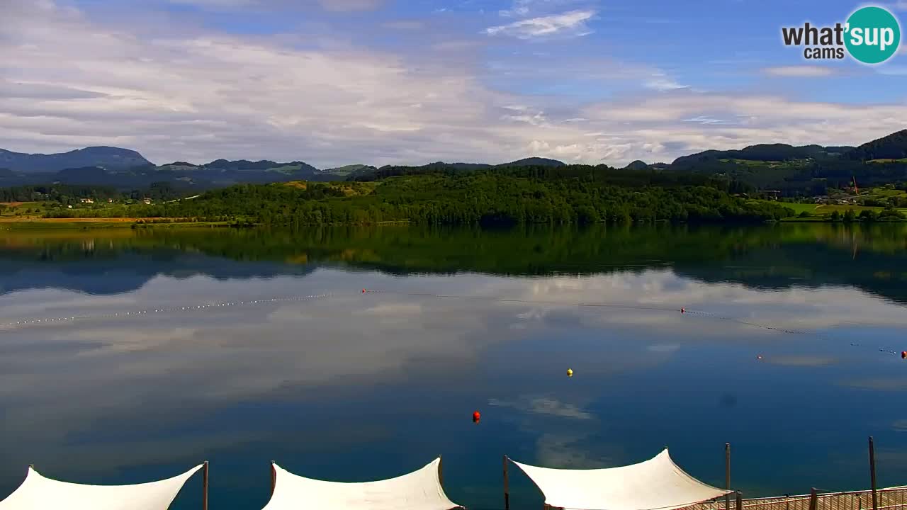 Spletna kamera Velenjsko jezero – Pogled v živo z Velenjske plaže