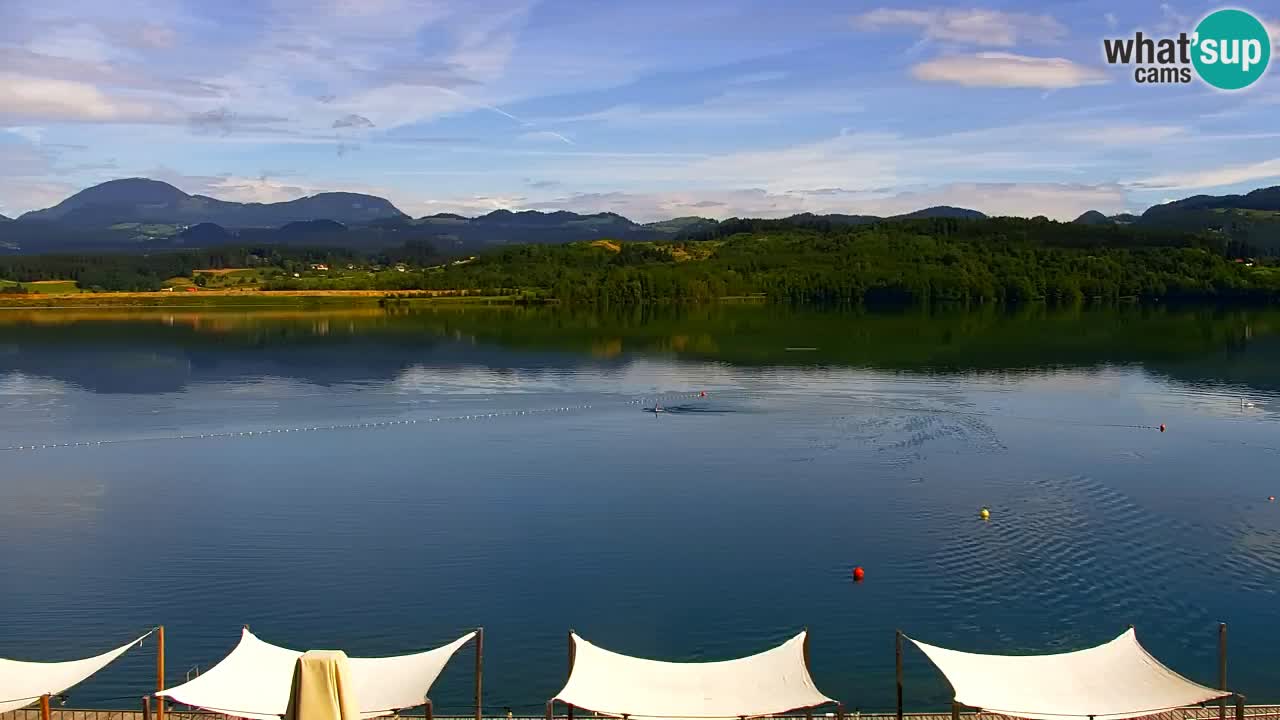 Spletna kamera Velenjsko jezero – Pogled v živo z Velenjske plaže