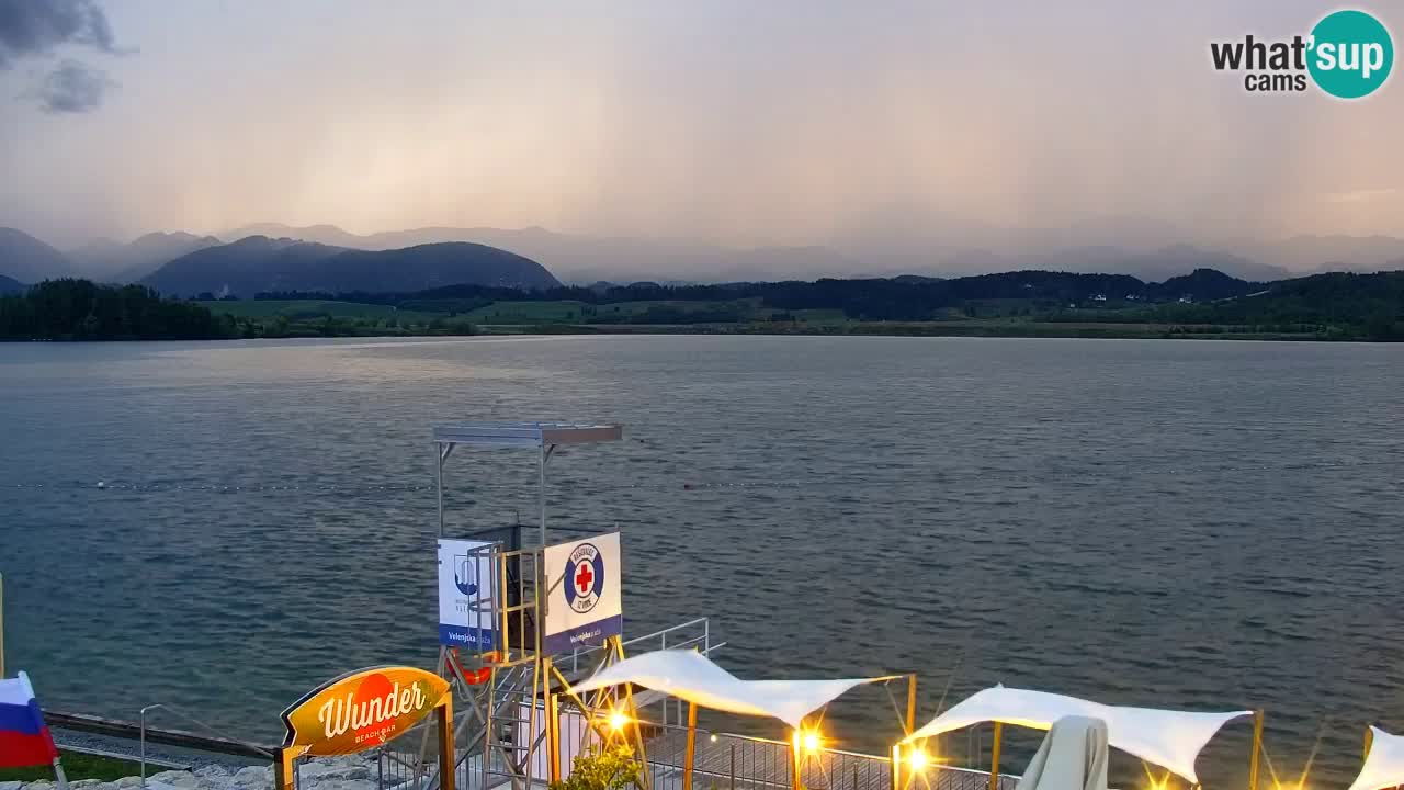 Web kamera Velenjsko jezero – Plaža Velenje uživo