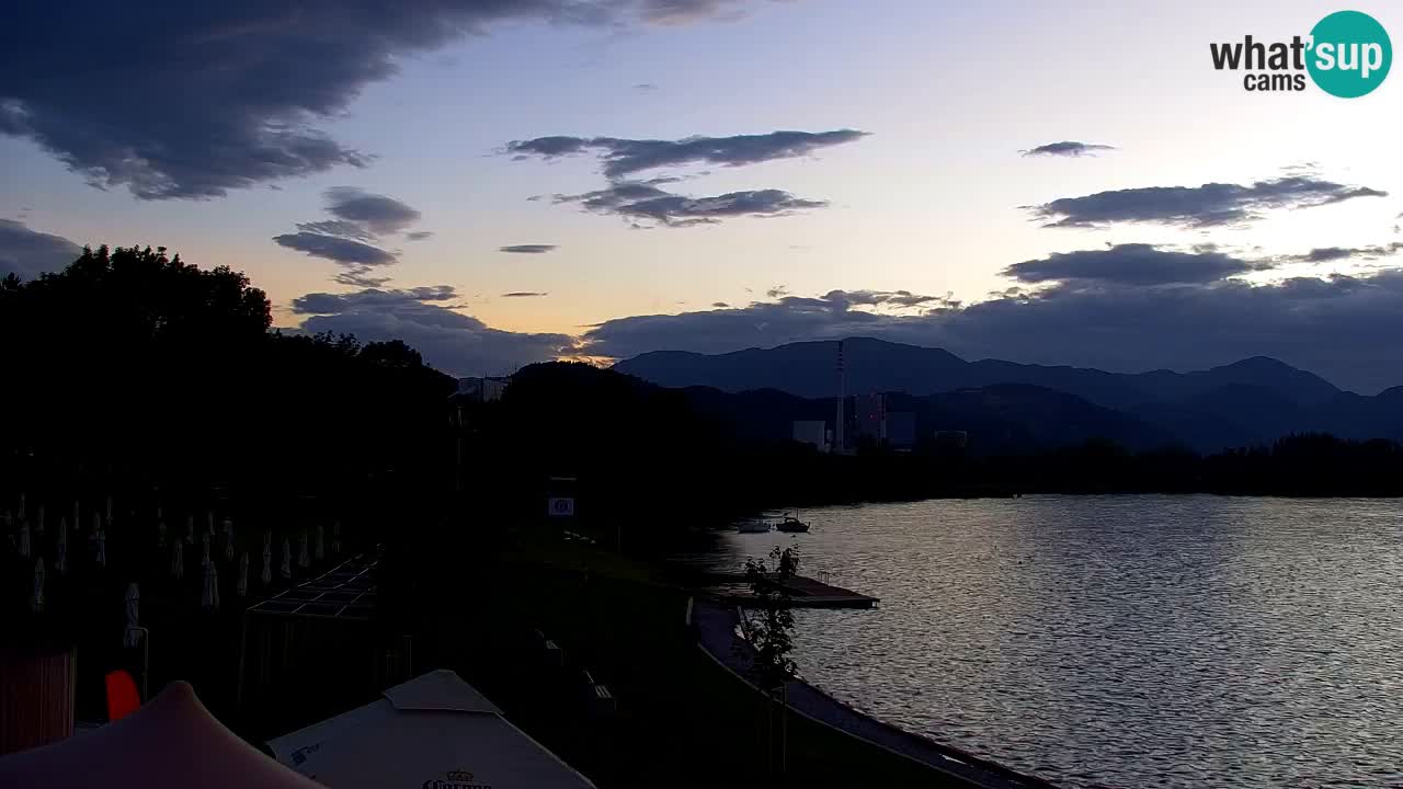 Web kamera Velenjsko jezero – Plaža Velenje uživo