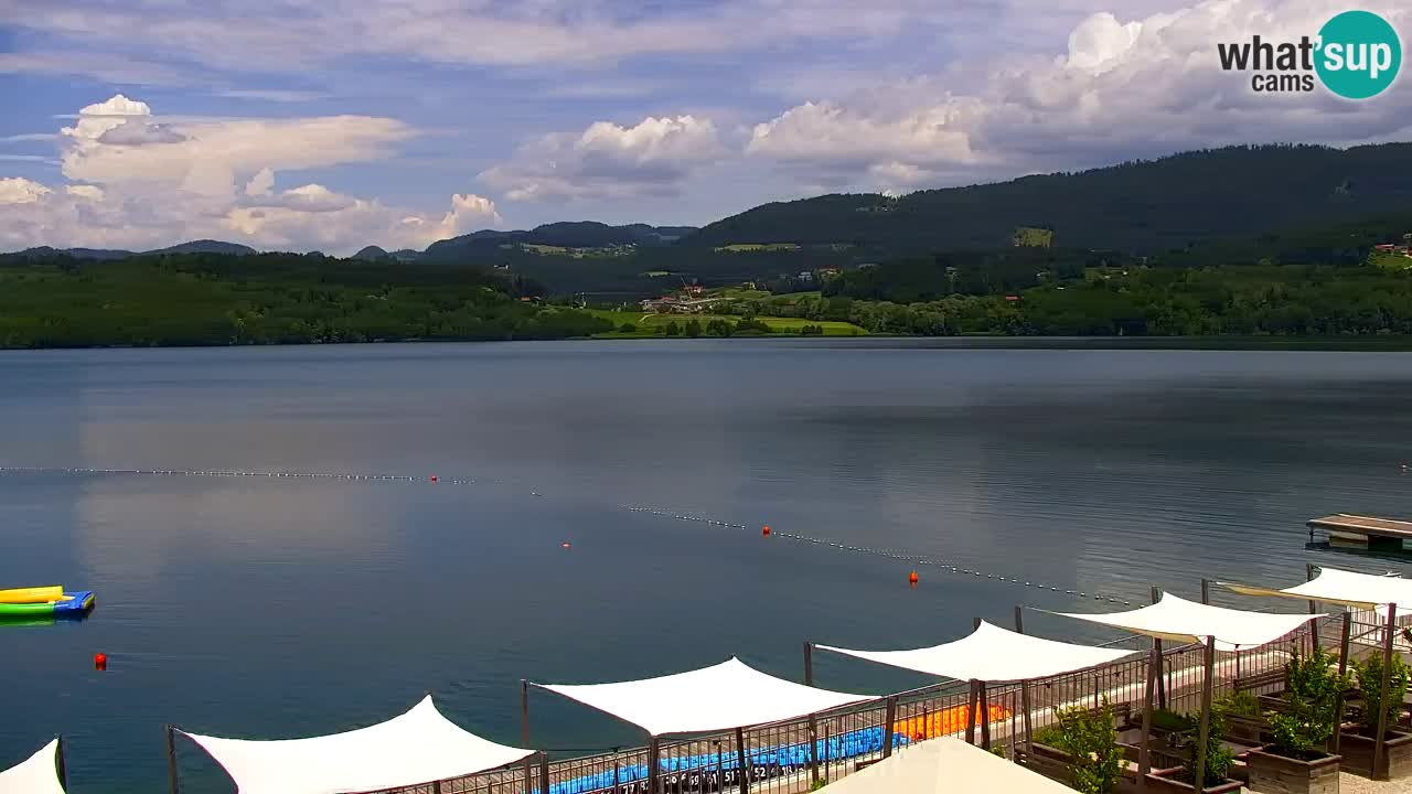 Spletna kamera Velenjsko jezero – Pogled v živo z Velenjske plaže