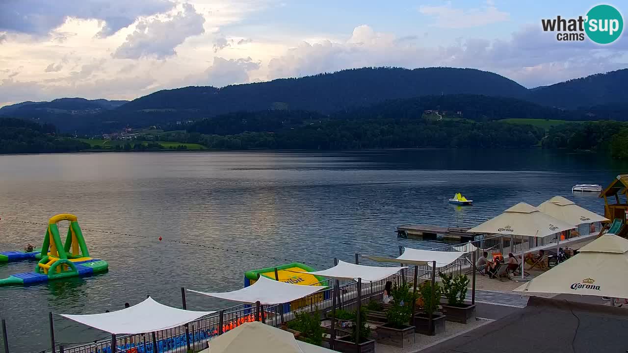 Spletna kamera Velenjsko jezero – Pogled v živo z Velenjske plaže
