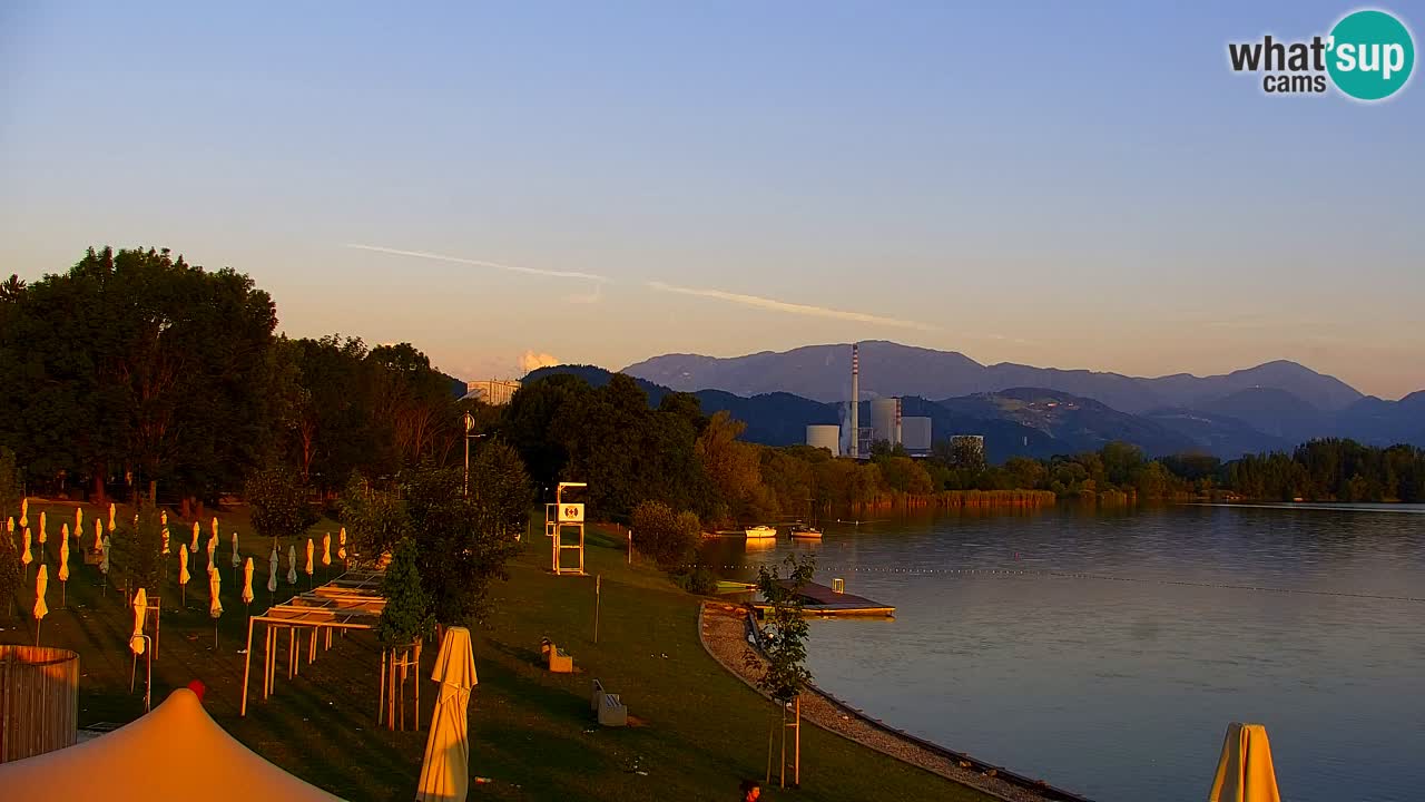 Web kamera Velenjsko jezero – Plaža Velenje uživo