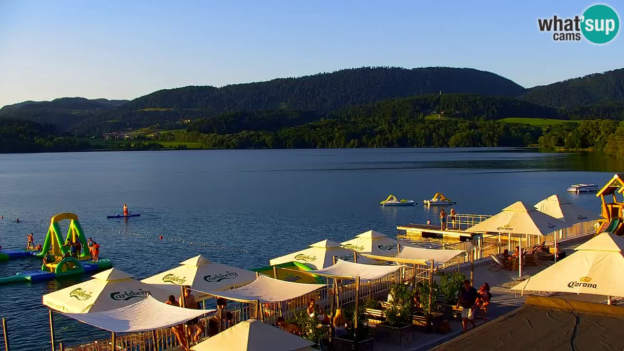 Spletna kamera Velenjsko jezero – Pogled v živo z Velenjske plaže