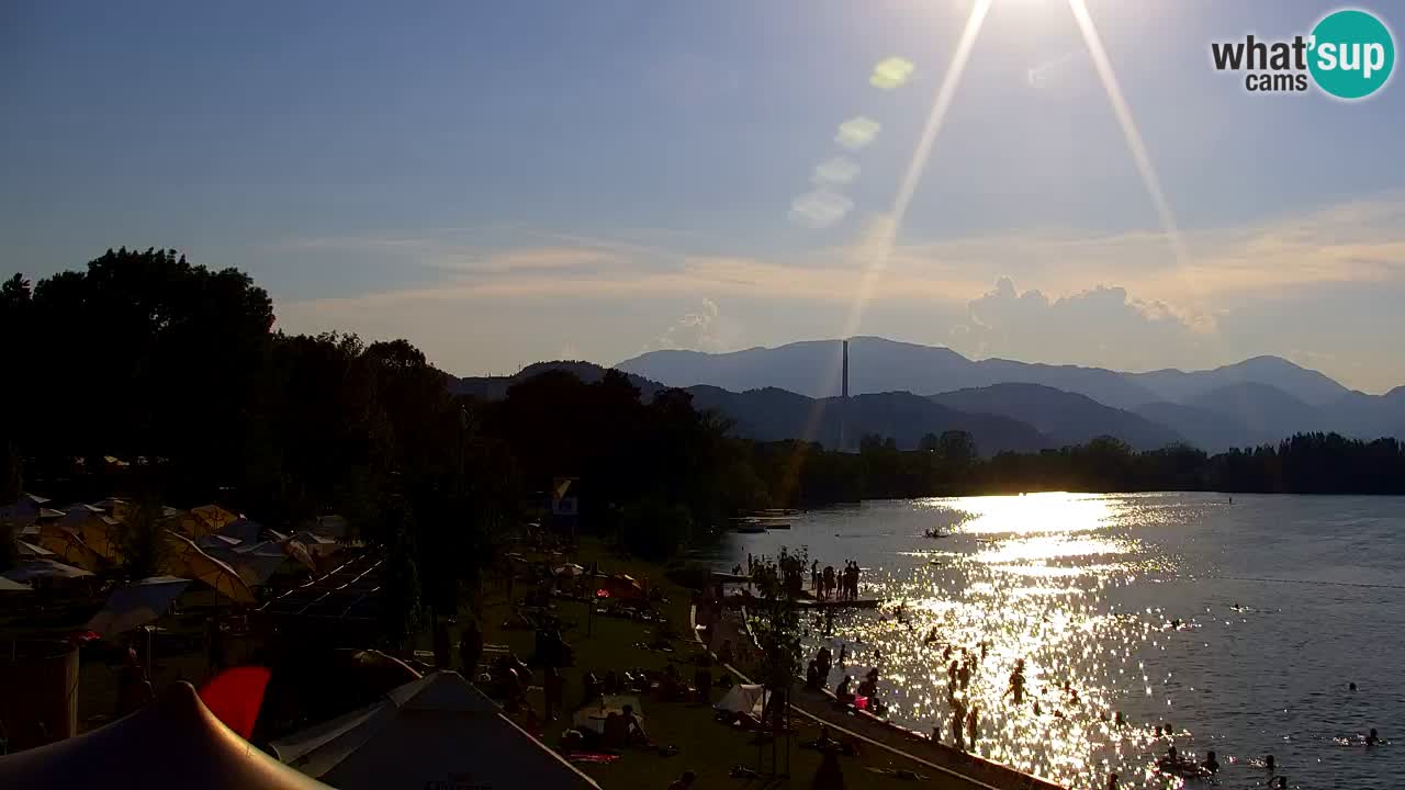 Web kamera Velenjsko jezero – Plaža Velenje uživo